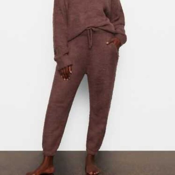 B1-NWT SKIMS COZY KNIT SHERPA JOGGERS ZIP POCKETS - CAN FIT XL- 3X - Picture 1 of 3